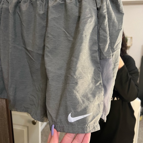 SOLD - Picture 3 of 6